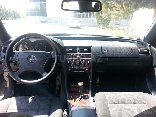Mercedes C 180 2000, 330,000 km - 1.8 l - Bakı