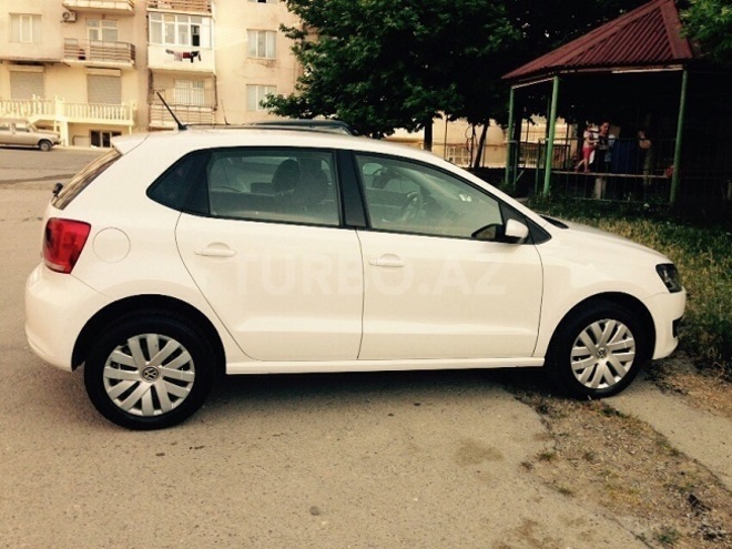 Volkswagen Polo 2010, 84,000 km - 1.4 l - Bakı