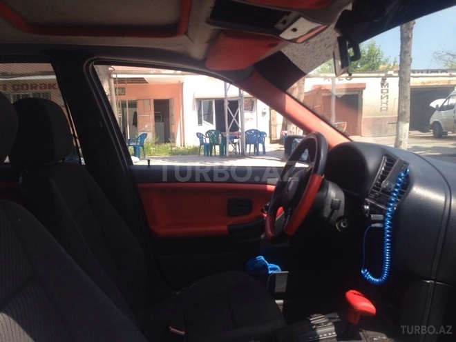 BMW 320 1991, 290,000 km - 2.0 l - Bakı