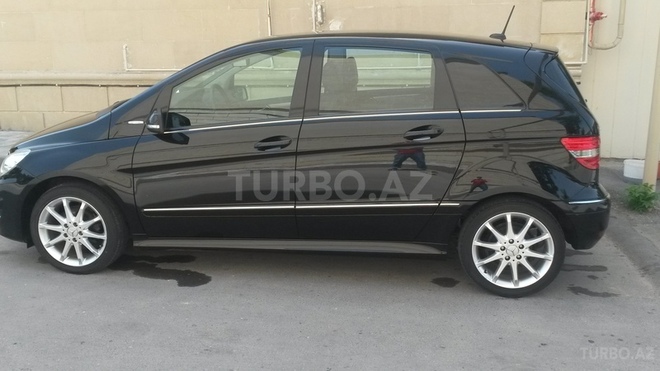 Mercedes B 170 2008, 83,000 km - 1.7 l - Bakı