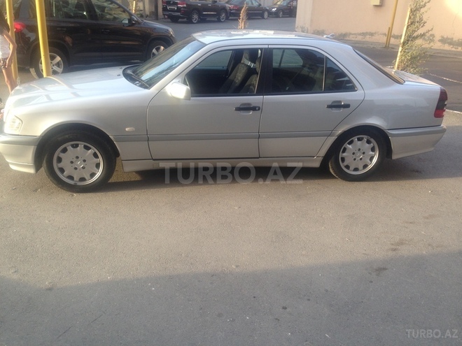 Mercedes C 200 1998, 144,000 km - 2.0 л - Bakı