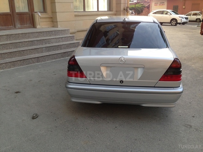 Mercedes C 200 1998, 144,000 km - 2.0 л - Bakı