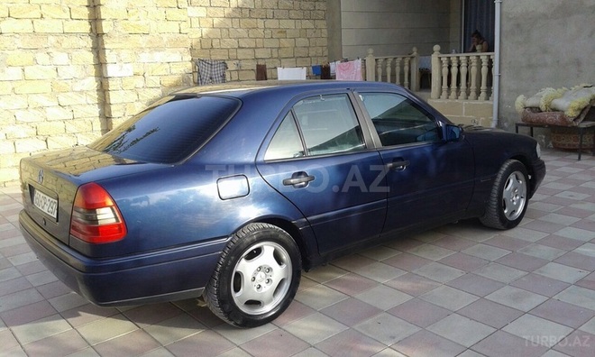 Mercedes C 180 1996, 200,000 km - 1.8 л - Bakı