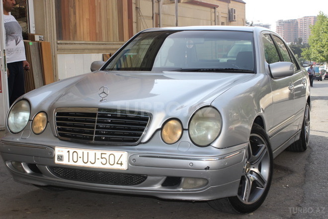 Mercedes E 280 1999, 286,000 km - 2.8 l - Bakı