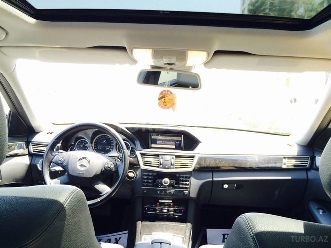 Mercedes E 350 2009, 89,000 km - 3.5 l - Bakı