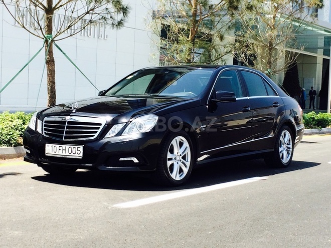 Mercedes E 350 2009, 89,000 km - 3.5 l - Bakı