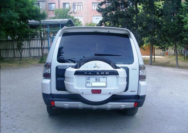 Mitsubishi Pajero 2008, 172,000 km - 3.2 l - Bakı
