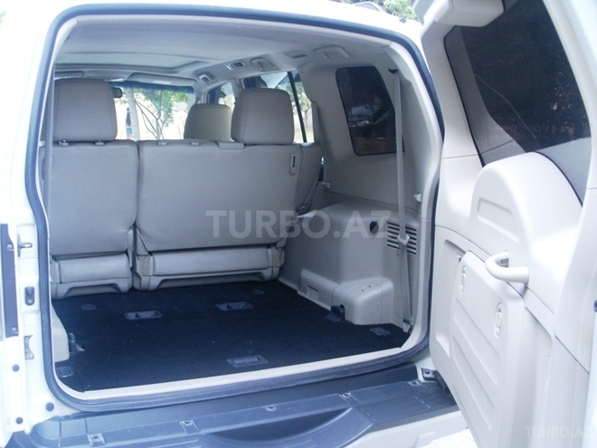 Mitsubishi Pajero 2008, 172,000 km - 3.2 l - Bakı