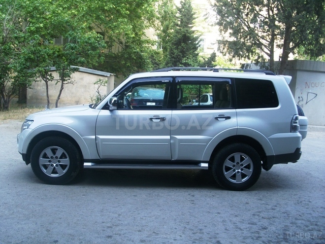 Mitsubishi Pajero 2008, 172,000 km - 3.2 l - Bakı