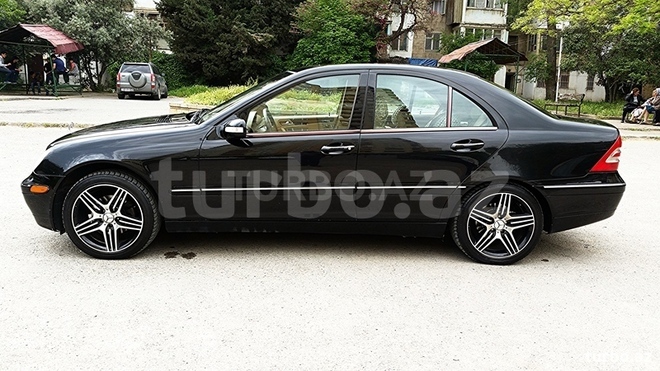 Mercedes C 240 2003, 229,000 km - 2.6 l - Bakı
