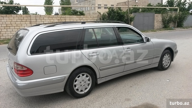 Mercedes E 220 2000, 250,000 km - 1.4 l - Bakı