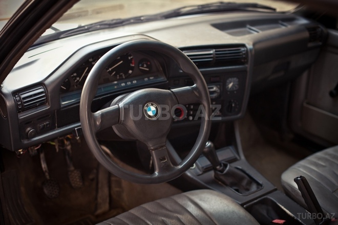 BMW 325 1987, 180,000 km - 2.5 l - Bakı