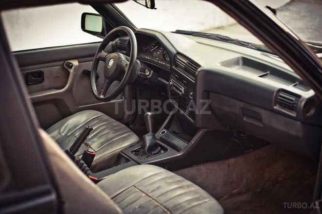 BMW 325 1987, 180,000 km - 2.5 l - Bakı