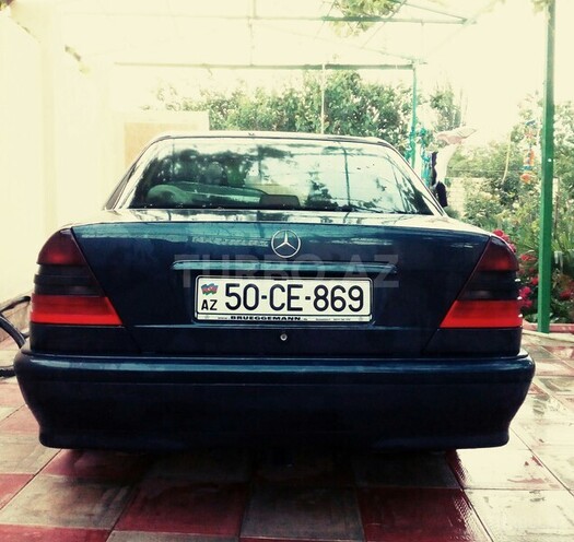 Mercedes C 220 2000, 223,947 km - 2.2 л - Bakı