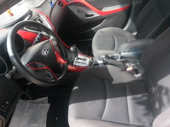 Hyundai Elantra 2012, 30,000 km - 1.8 l - Bakı