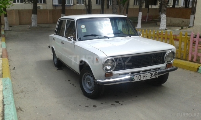LADA (VAZ) 21011 1985, 200,000 km - 1.3 l - Bakı