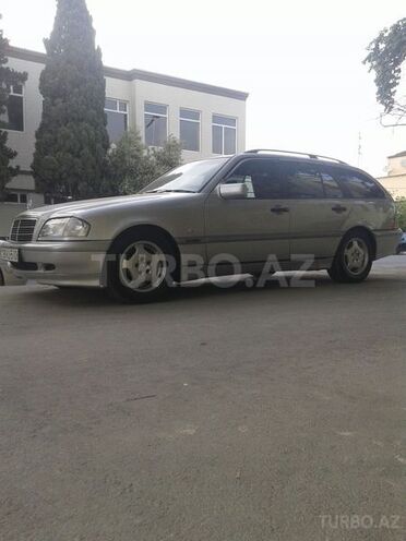 Mercedes C 220 2000, 265,809 km - 2.2 l - Bakı