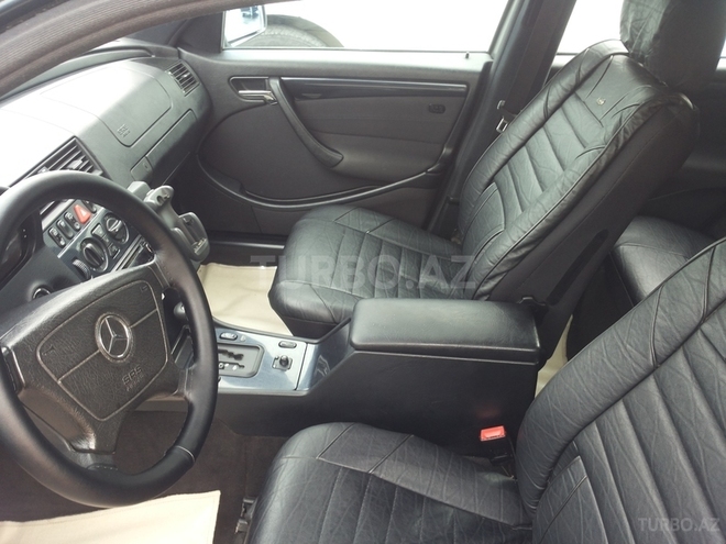 Mercedes C 220 2000, 185,000 km - 2.2 l - Bakı