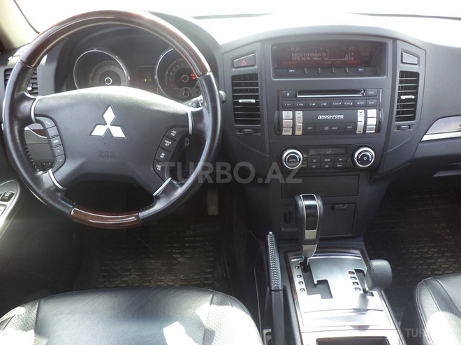 Mitsubishi Pajero 2013, 57,000 km - 3.0 l - Bakı
