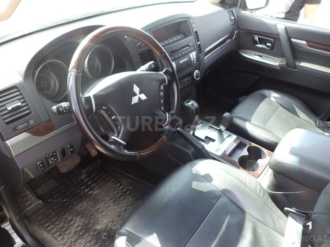 Mitsubishi Pajero 2013, 57,000 km - 3.0 l - Bakı