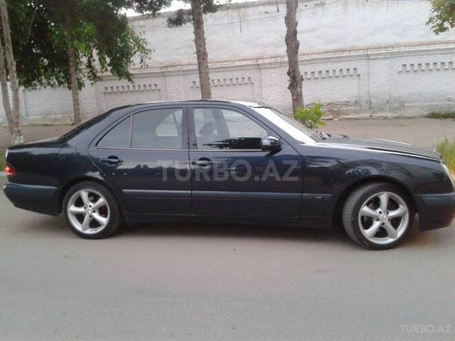 Mercedes E 200 1999, 200,000 km - 2.0 l - Bakı
