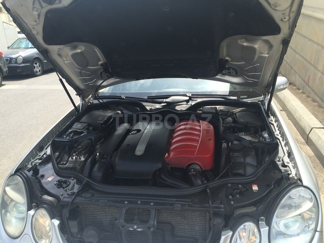 Mercedes E 270 2002, 222,541 km - 2.7 l - Bakı