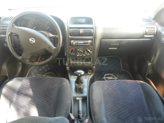 Opel Astra 1999, 240,000 km - 1.8 л - Bakı