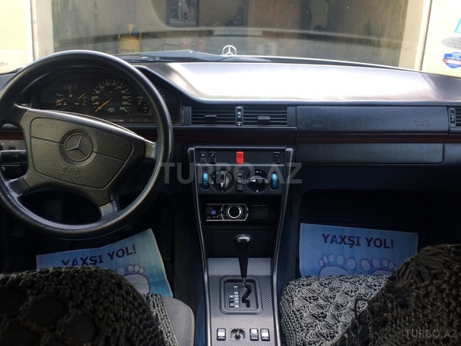 Mercedes E 200 1995, 310,000 km - 2.0 l - Bakı