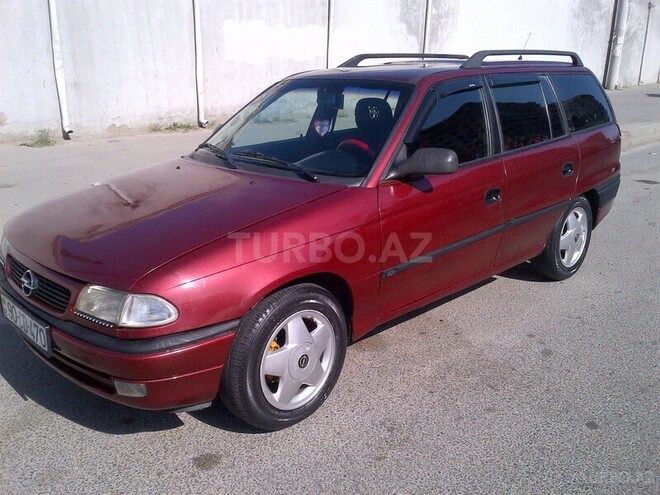 Opel Astra 1995, 230,000 km - 1.6 л - Bakı