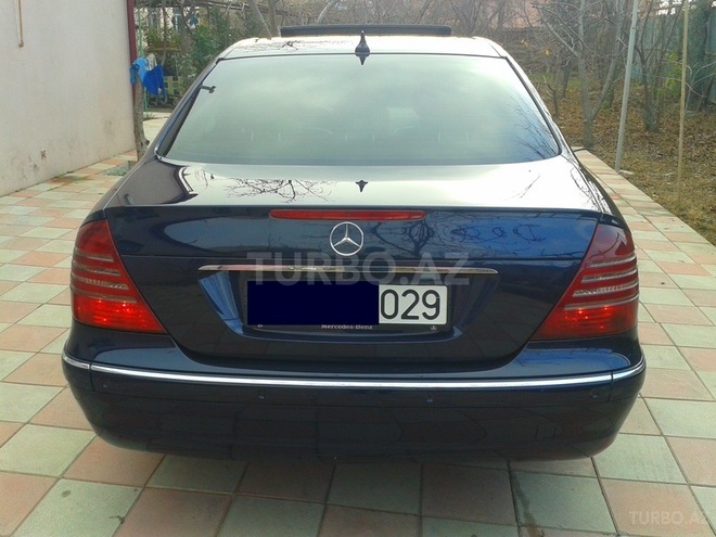 Mercedes E 220 2003, 180,000 km - 2.2 l - Bakı