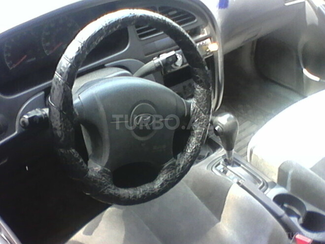 Hyundai Elantra 2001, 302,000 km - 2.0 l - Bakı