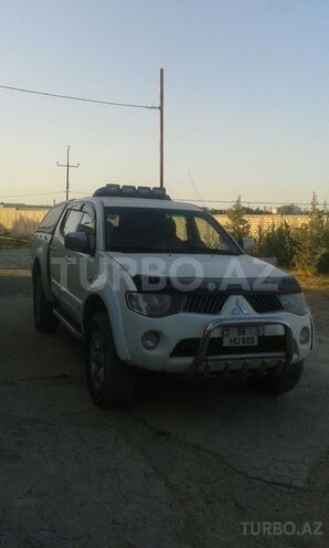 Mitsubishi L200 2007, 180,000 km - 2.5 l - Bakı
