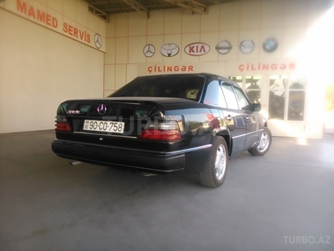 Mercedes E 200 1990, 200,000 km - 2.0 l - Bakı