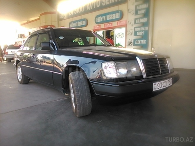 Mercedes E 200 1990, 200,000 km - 2.0 l - Bakı