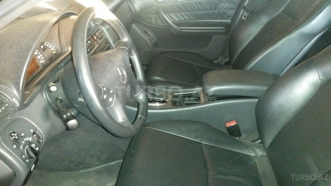 Mercedes C 320 2001, 80,000 km - 3.2 l - Bakı