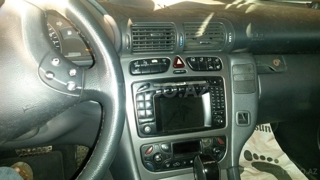 Mercedes C 320 2001, 80,000 km - 3.2 l - Bakı