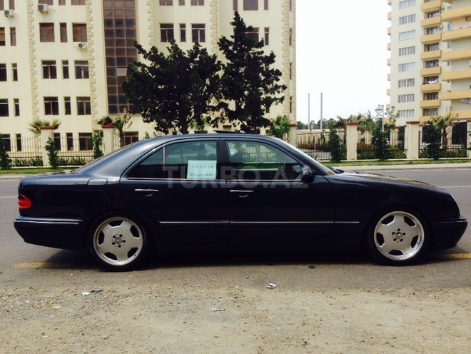 Mercedes E 280 1999, 295,000 km - 2.8 l - Bakı