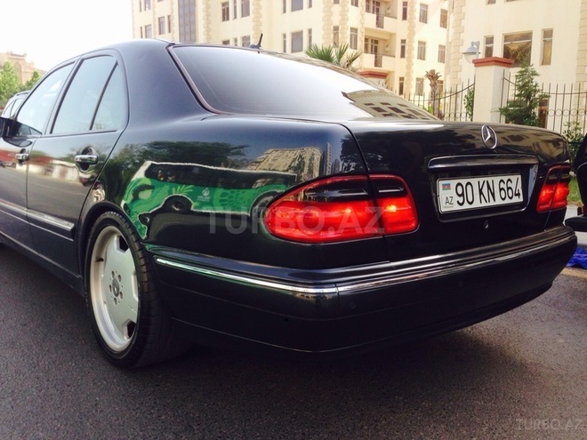 Mercedes E 280 1999, 295,000 km - 2.8 l - Bakı