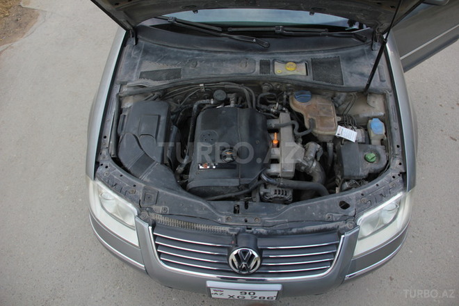 Volkswagen Passat 2003, 265,000 km - 1.8 l - Bakı