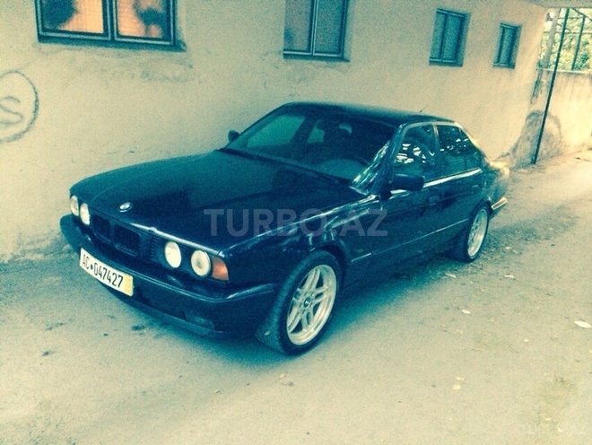 BMW 525 1995, 282,000 km - 2.5 l - Bakı