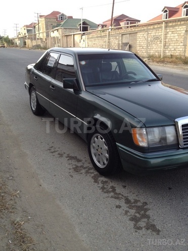 Mercedes E 200 1989, 257,000 km - 2.0 л - Bakı