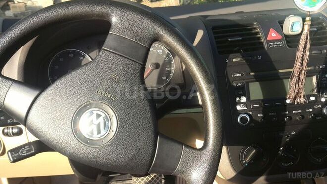 Volkswagen Jetta 2006, 130,000 km - 2.5 l - Bakı