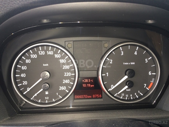 BMW 325 2006, 44,000 km - 2.5 l - Bakı