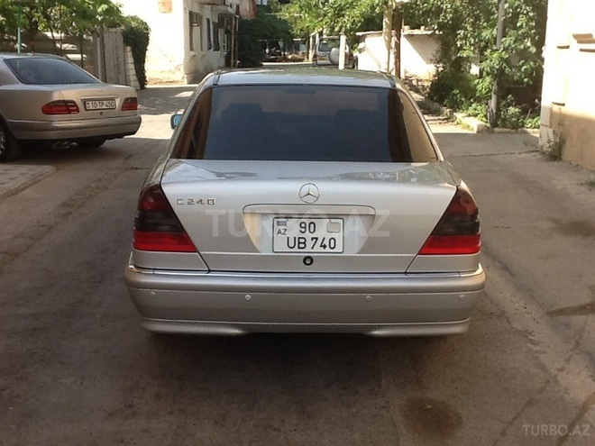 Mercedes C 240 1997, 147,000 km - 2.4 l - Bakı