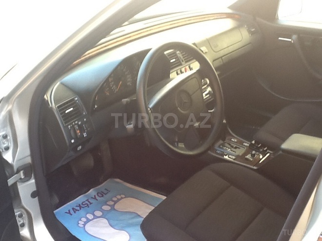 Mercedes C 240 1997, 147,000 km - 2.4 l - Bakı