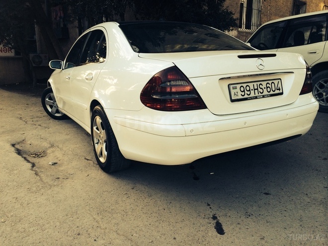 Mercedes E 220 2005, 233,000 km - 0.2 l - Bakı