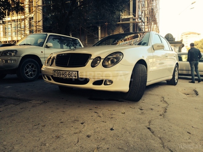 Mercedes E 220 2005, 233,000 km - 0.2 l - Bakı