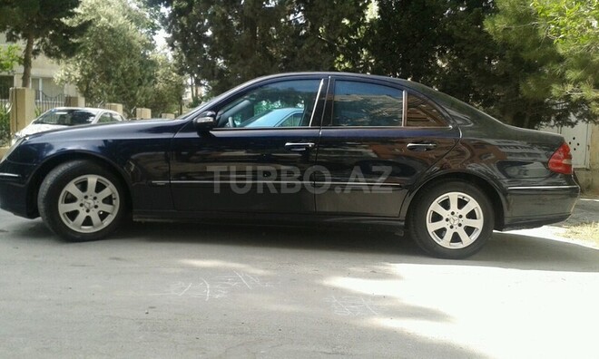 Mercedes E 270 2002, 200,000 km - 2.7 l - Bakı