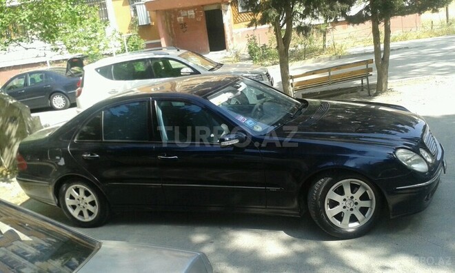 Mercedes E 270 2002, 200,000 km - 2.7 l - Bakı