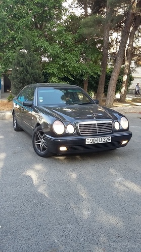 Mercedes E 230 1997, 290,000 km - 2.3 l - Bakı
